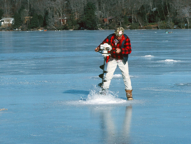 ice-auger-(1).jpg ice-auger-(1).jpg