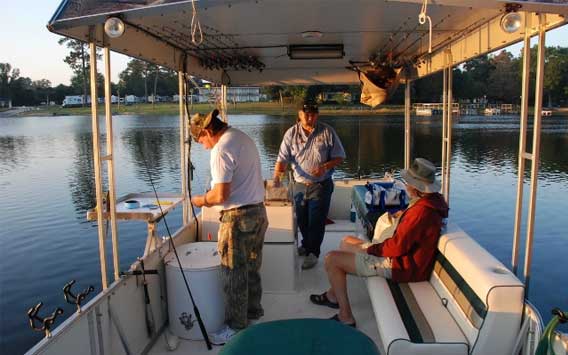 pontoon-fishing-tips-blog-image.jpg