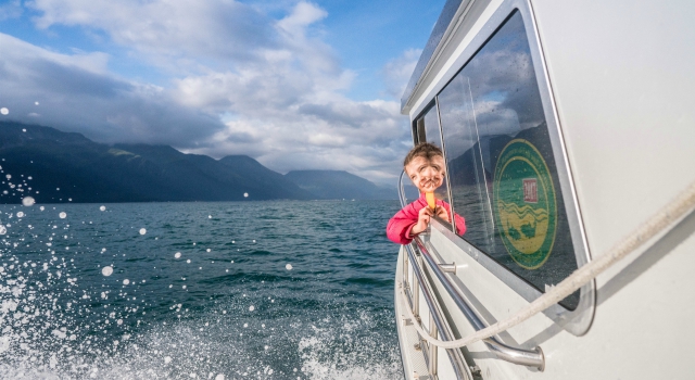 6-Kids-boating-in-alaska640x350.jpg