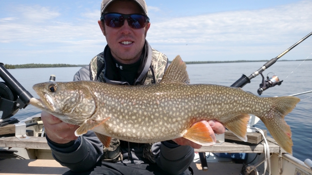 fishing-trout-in-minnesota640x360.jpg