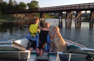 boating-leech-lake-300x195.jpg