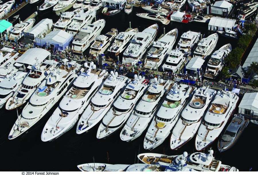 fort-lauderdale-yachts-900x612.jpg