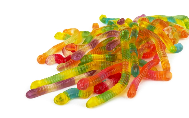 4-fishing-gummy-worm640x400.jpg