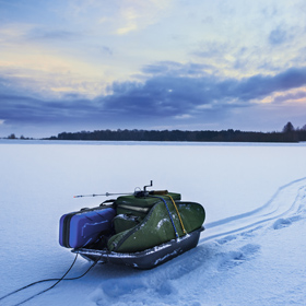 Ice fishing sled 