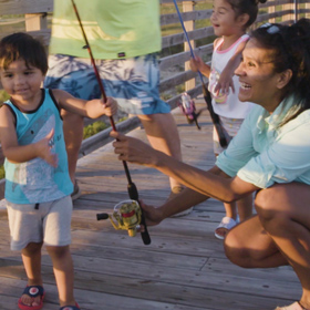 familia pescando