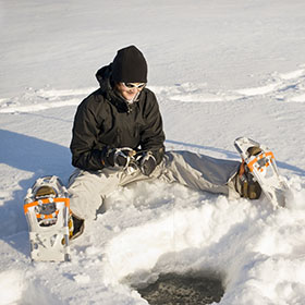  Women’s Ice Fishing Gear: 5 Hard Water Must-Haves 